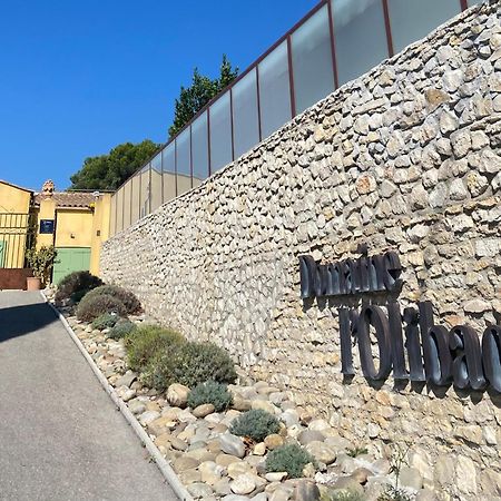 Domaine De L'Olibaou Bed & Breakfast Venelles Exterior photo