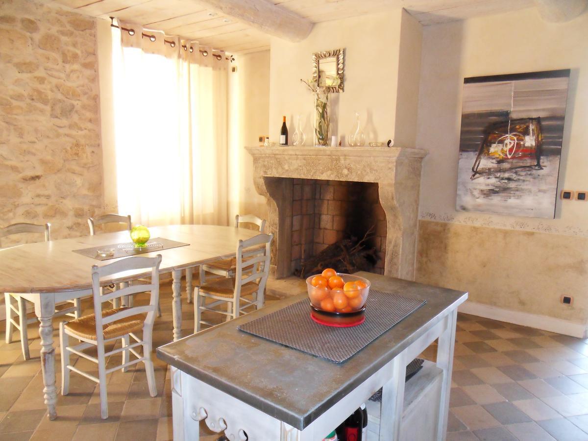 Domaine De L'Olibaou Bed & Breakfast Venelles Exterior photo