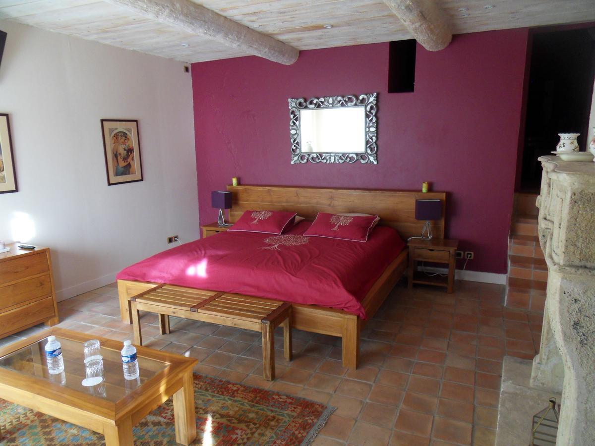 Domaine De L'Olibaou Bed & Breakfast Venelles Exterior photo