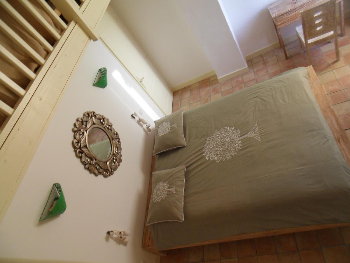 Domaine De L'Olibaou Bed & Breakfast Venelles Exterior photo